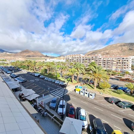 Newly Reformed 2 Bedroom Apartment In The Center Of Los Cristianos Los Cristianos  Extérieur photo