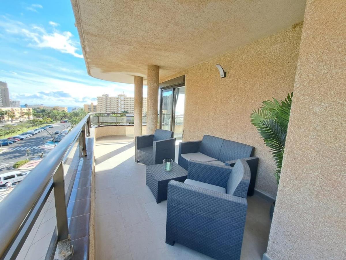 Newly Reformed 2 Bedroom Apartment In The Center Of Los Cristianos Los Cristianos  Extérieur photo