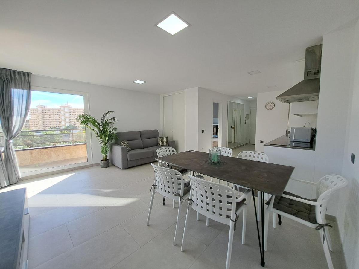 Newly Reformed 2 Bedroom Apartment In The Center Of Los Cristianos Los Cristianos  Extérieur photo