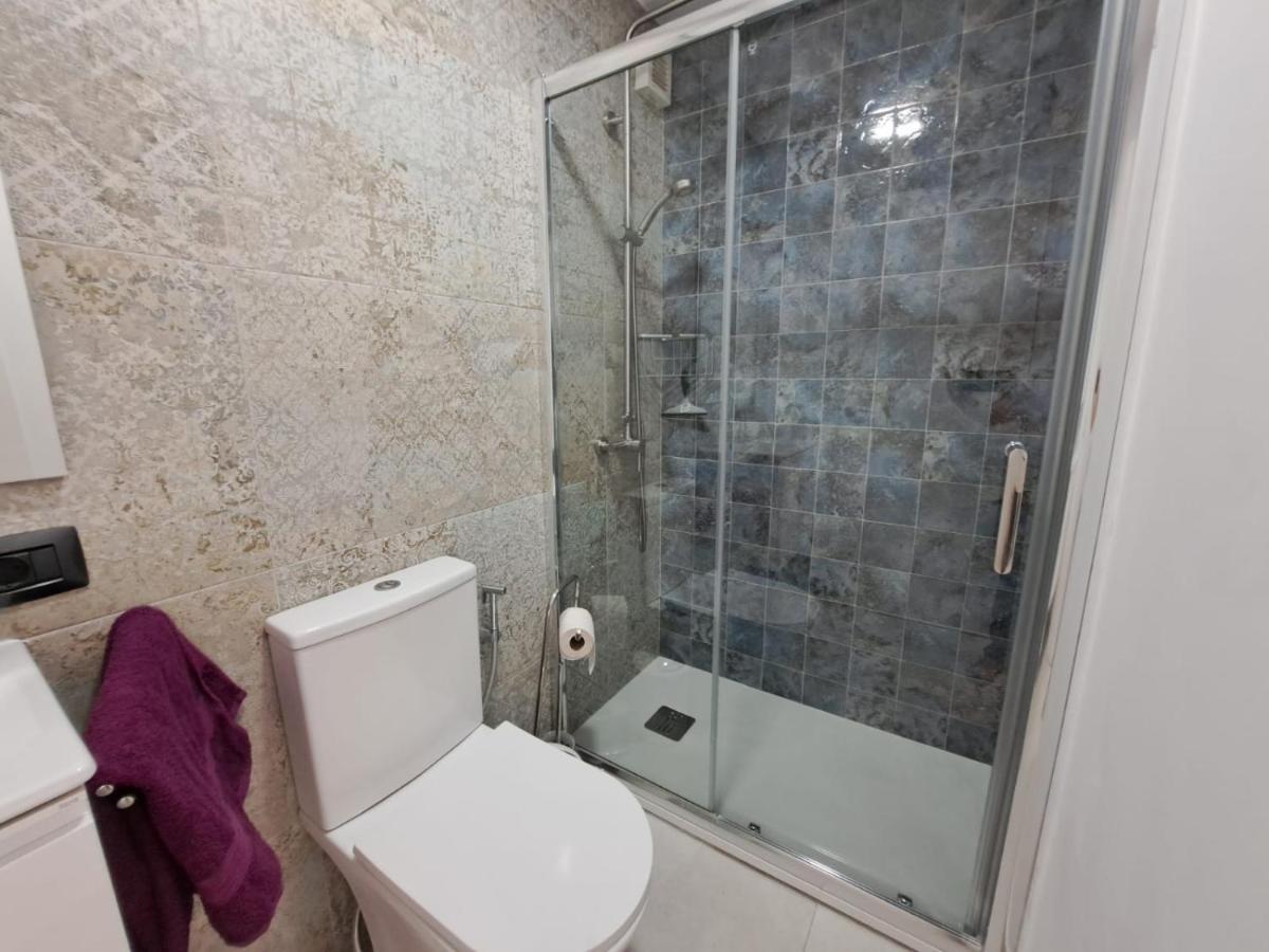 Newly Reformed 2 Bedroom Apartment In The Center Of Los Cristianos Los Cristianos  Extérieur photo